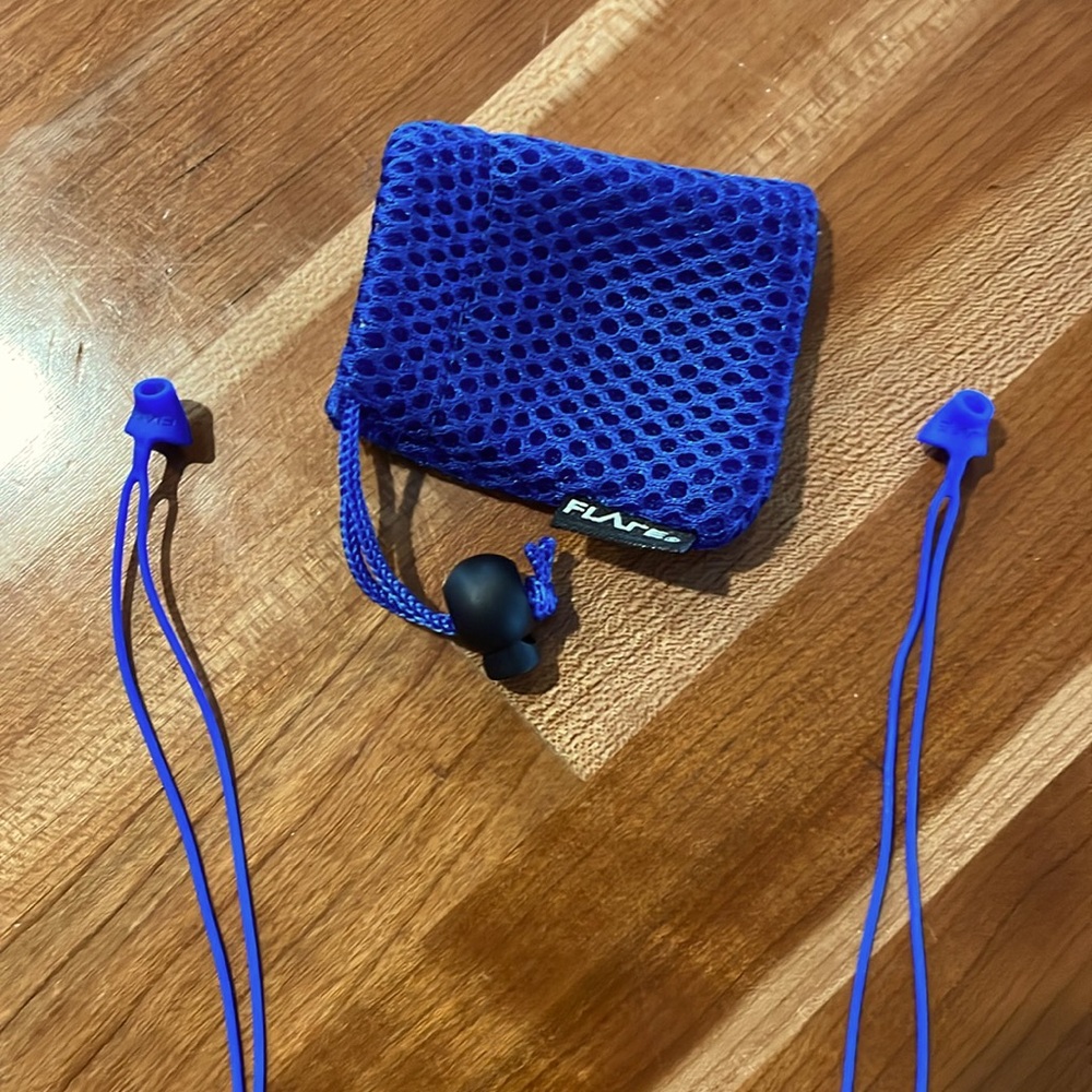 Calmer kids earplugs blue with lanyard